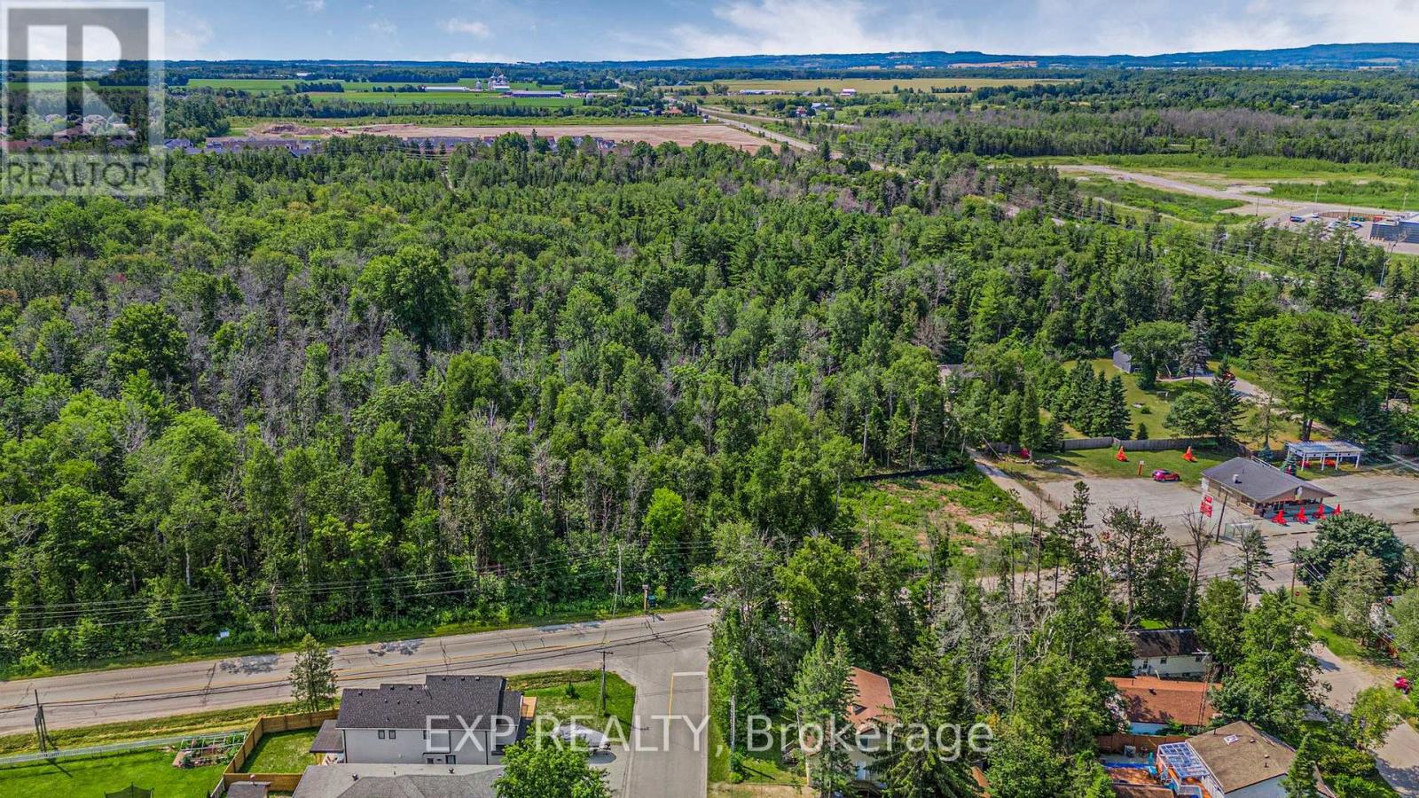 Photo 39 of 43 68th Street N, Wasaga Beach ON