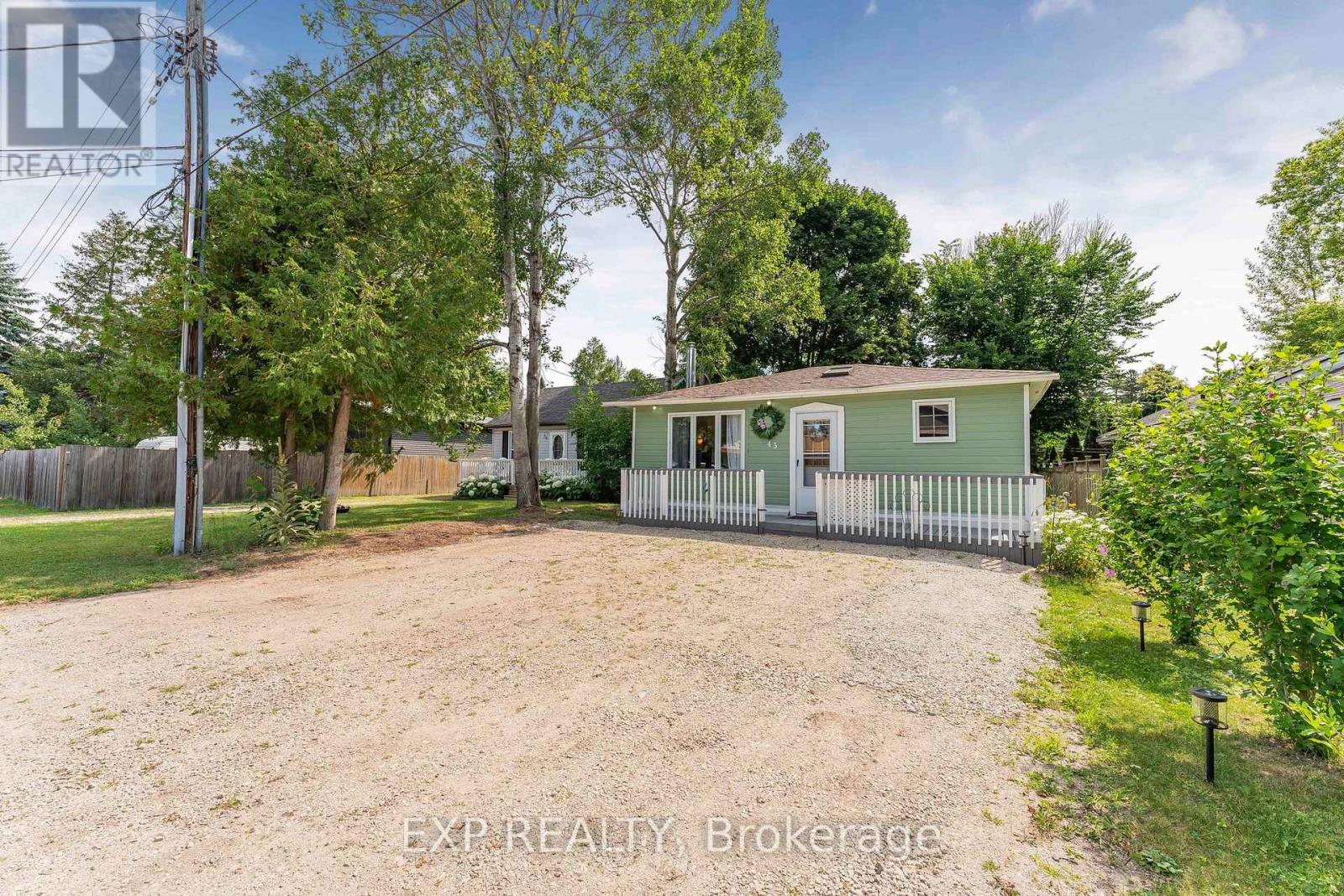 Photo 46 of 43 68th Street N, Wasaga Beach ON