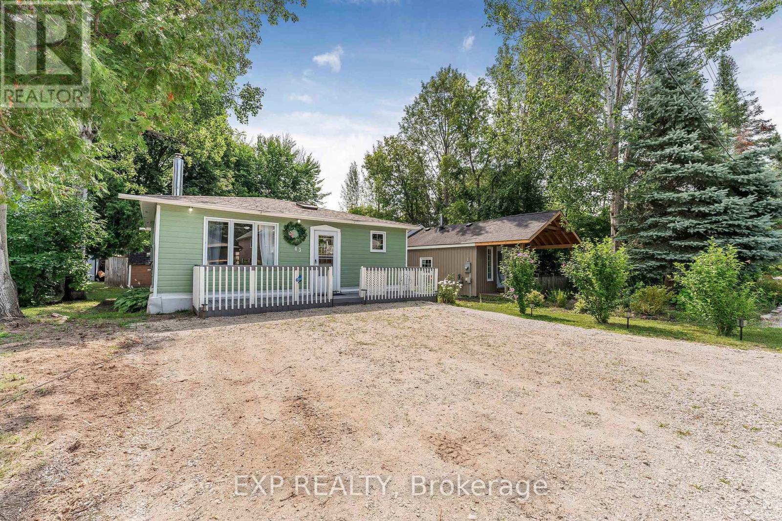 Photo 47 of 43 68th Street N, Wasaga Beach ON