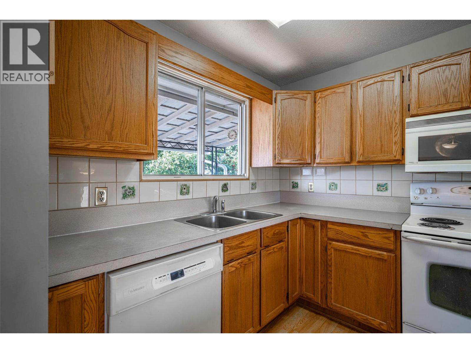 Photo 12 of 4402 16 Avenue Lot 7, Vernon BC