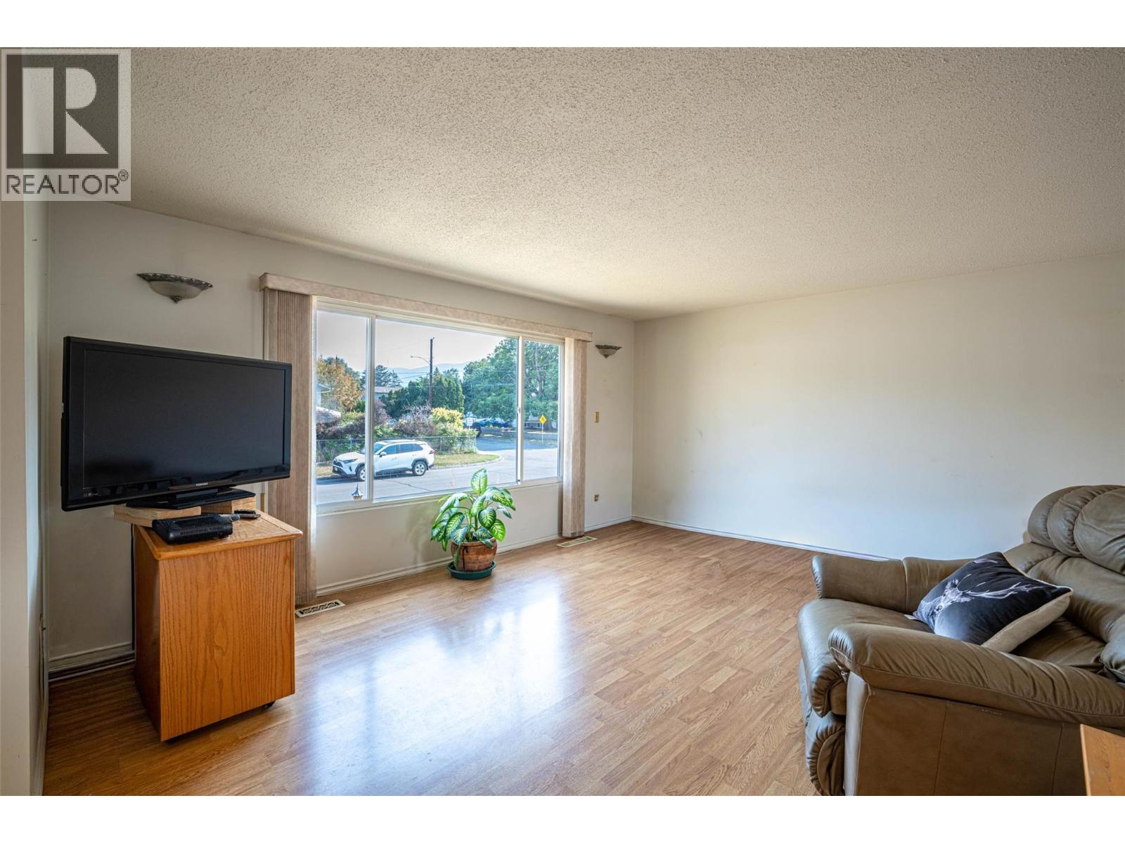 Photo 5 of 4402 16 Avenue Lot 7, Vernon BC