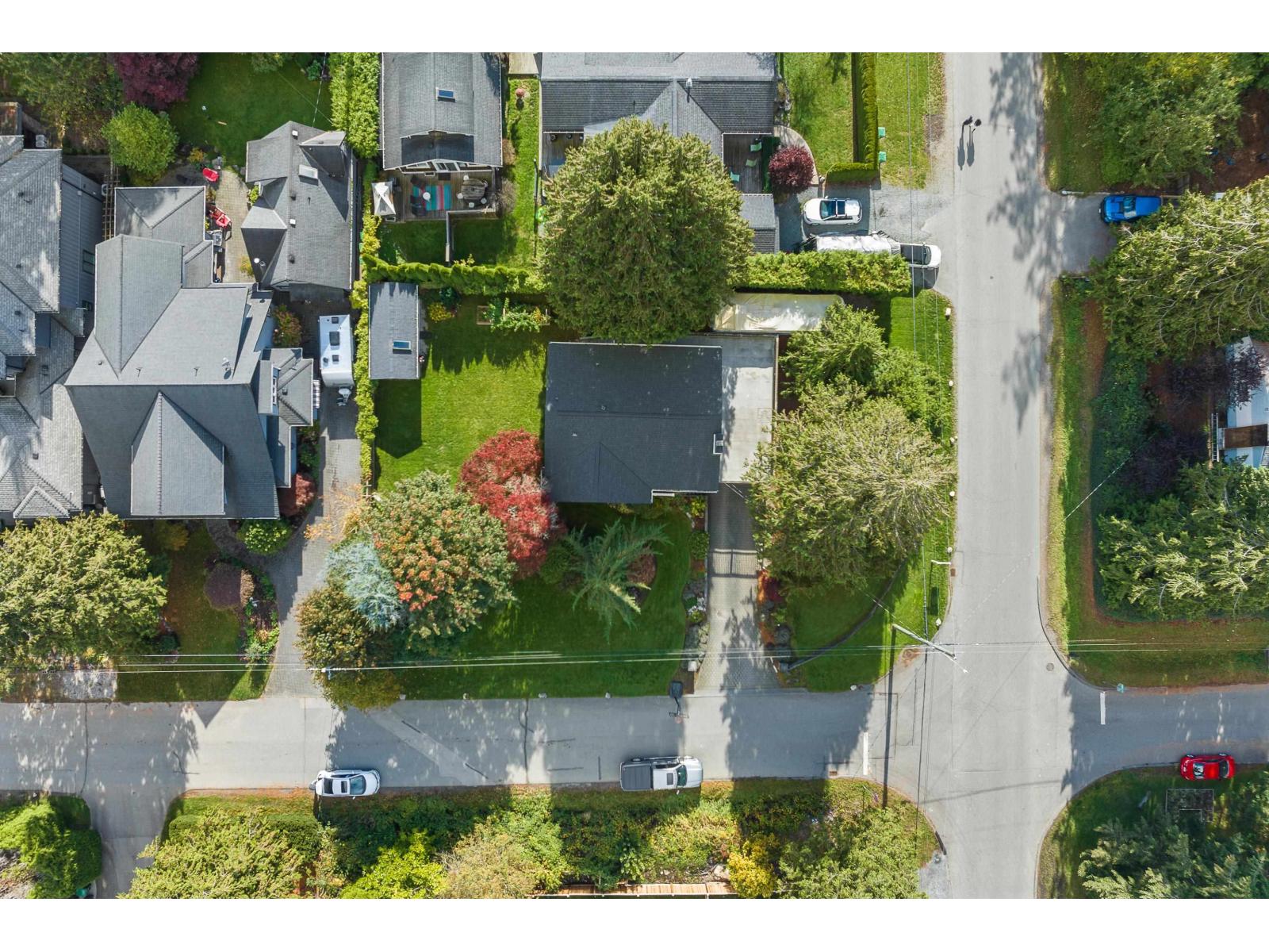 Photo 33 of 12616 26 A Avenue, Surrey BC