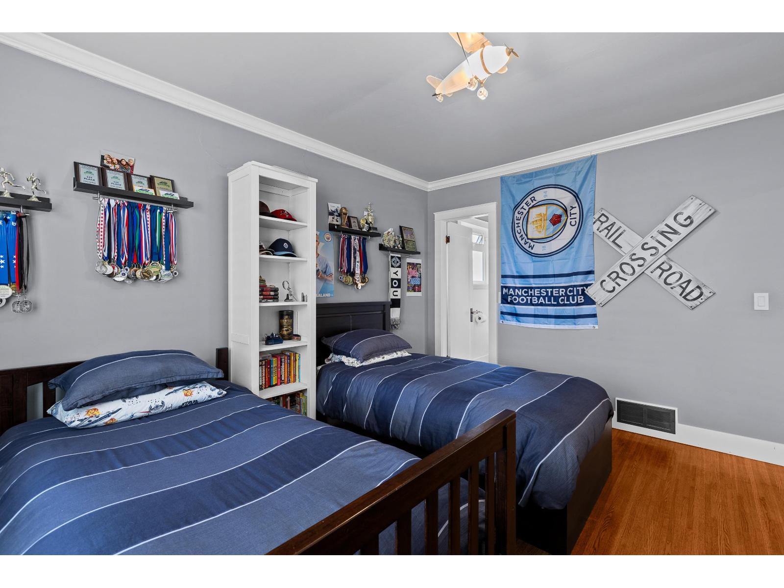 Photo 15 of 12616 26 A Avenue, Surrey BC