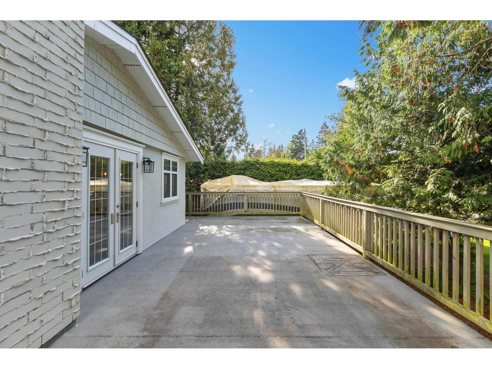Photo 11 of 12616 26 A Avenue, Surrey BC