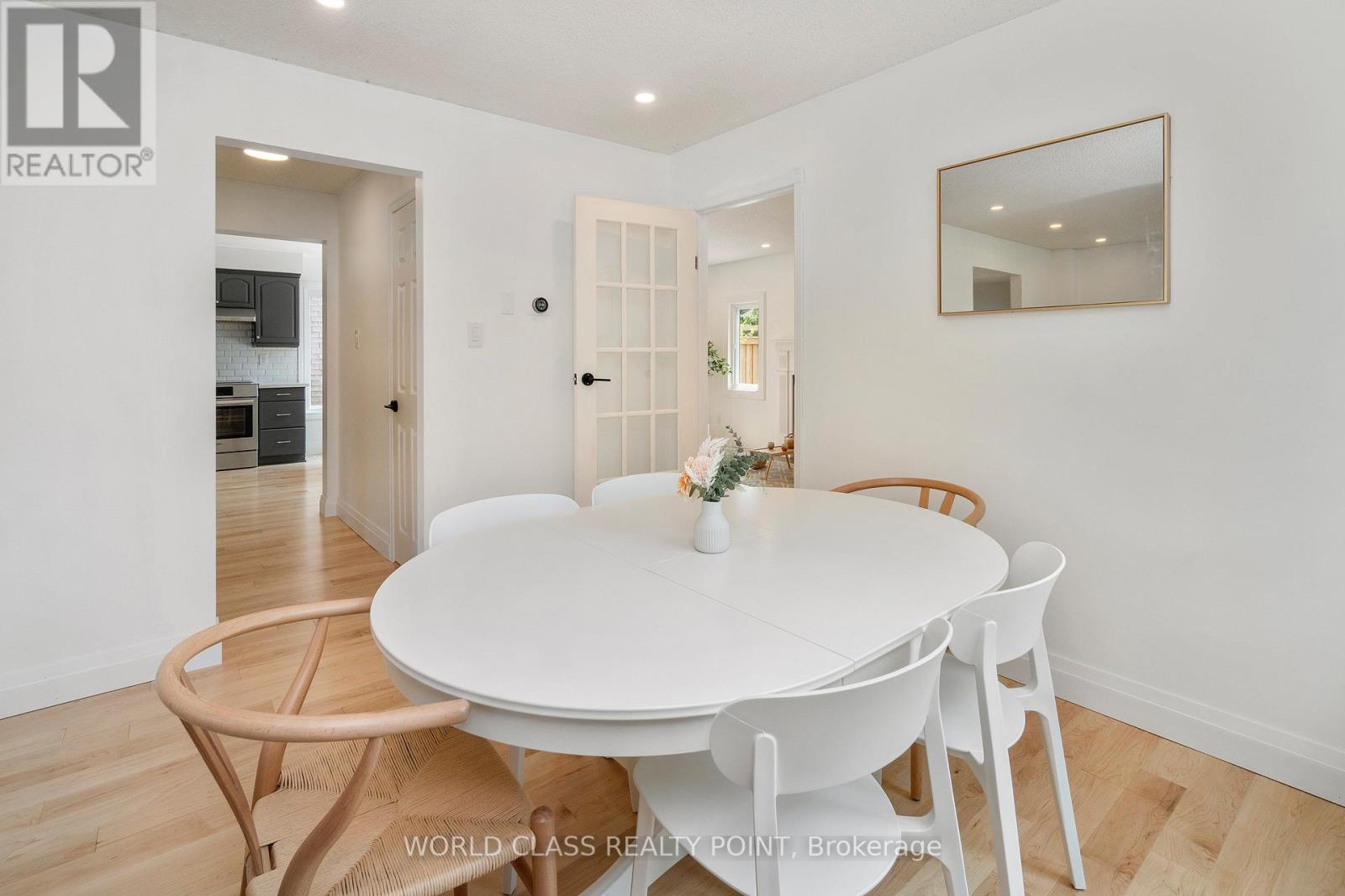 Photo 11 of 6548 Eastridge Road, Mississauga ON
