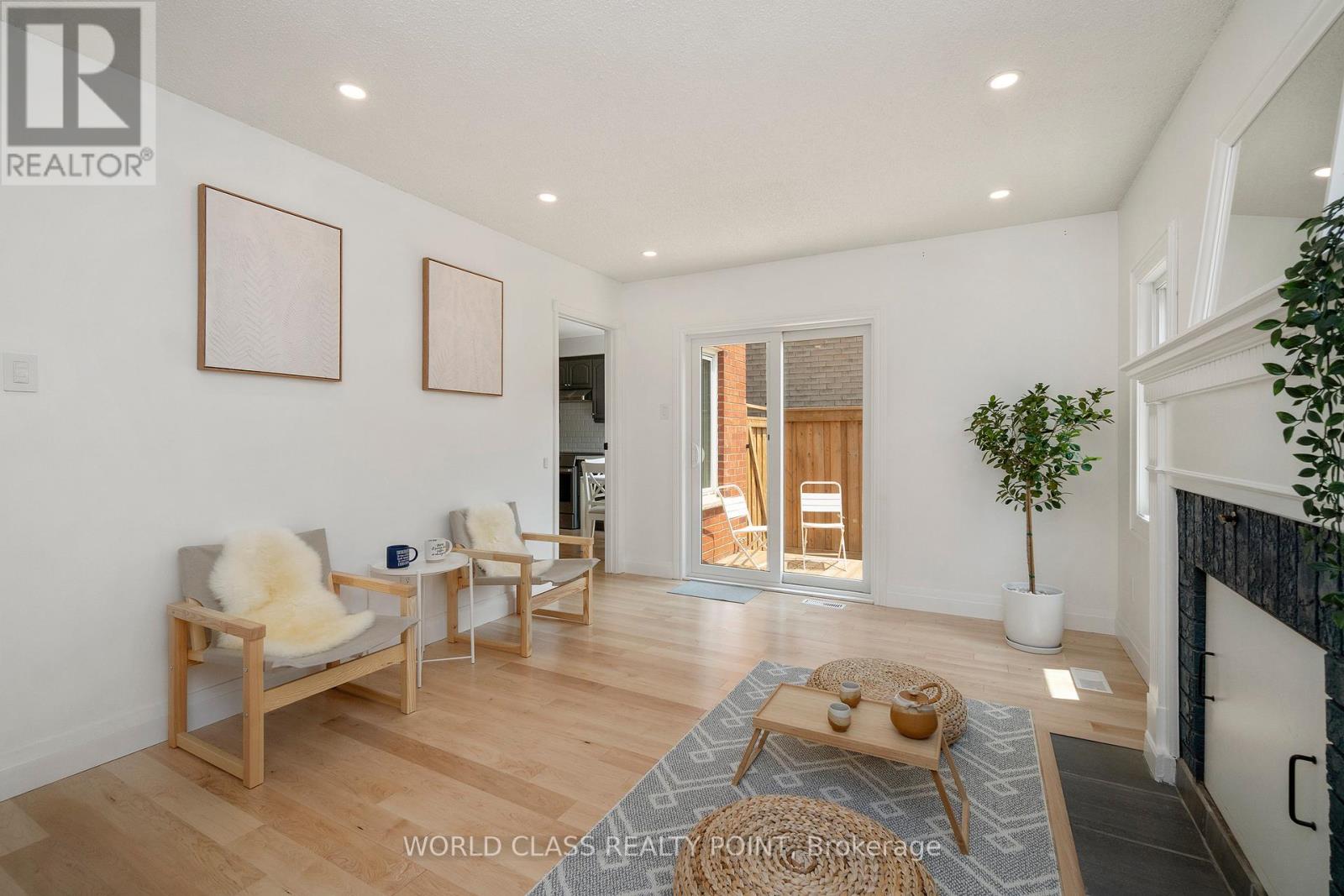 Photo 13 of 6548 Eastridge Road, Mississauga ON