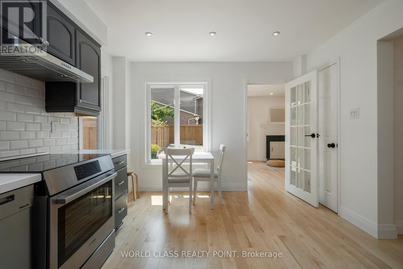 Photo 19 of 6548 Eastridge Road, Mississauga ON