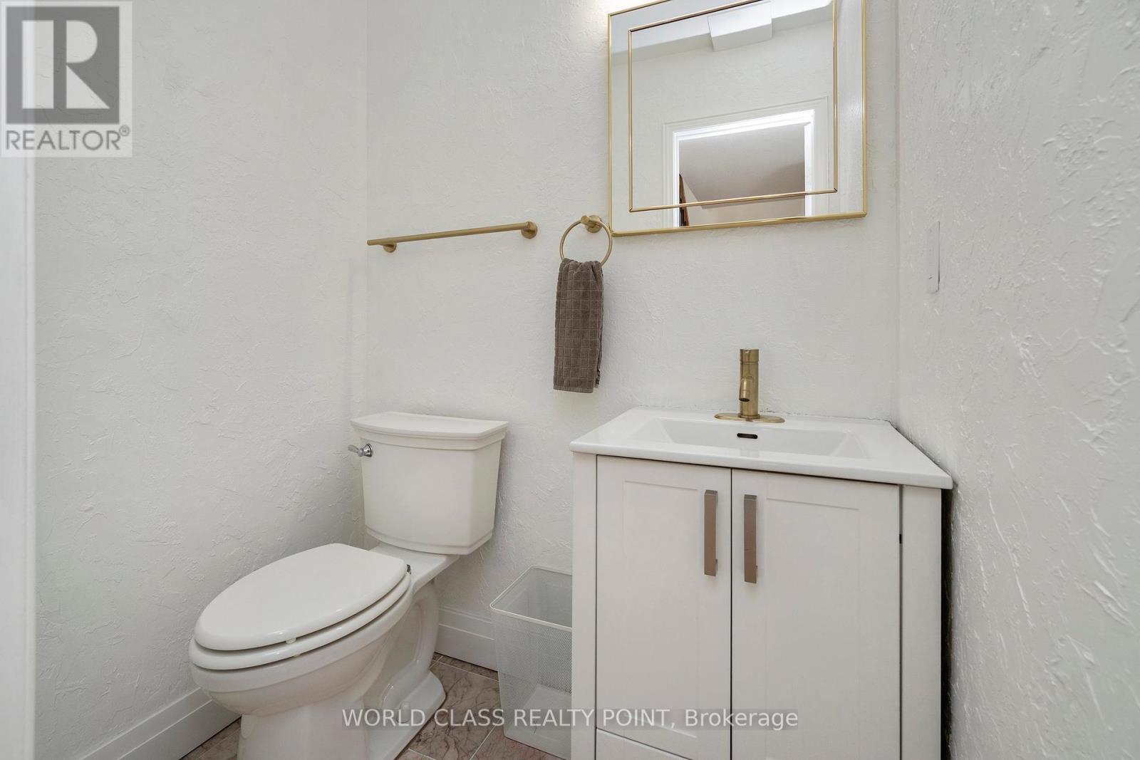 Photo 21 of 6548 Eastridge Road, Mississauga ON