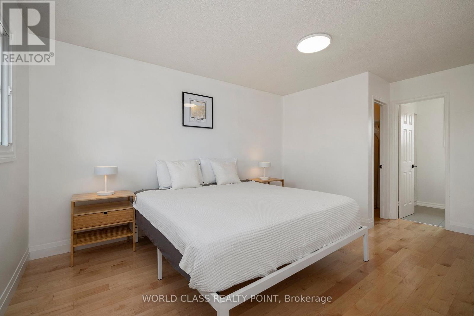 Photo 25 of 6548 Eastridge Road, Mississauga ON