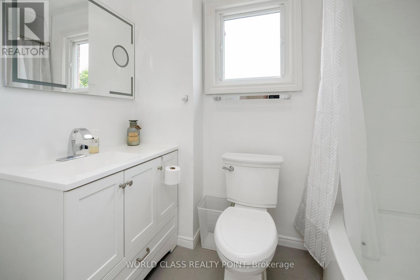 Photo 34 of 6548 Eastridge Road, Mississauga ON