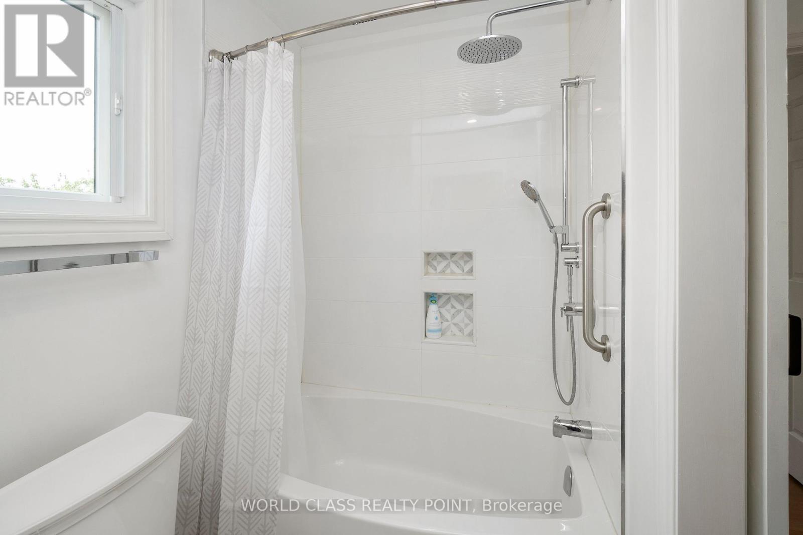 Photo 35 of 6548 Eastridge Road, Mississauga ON