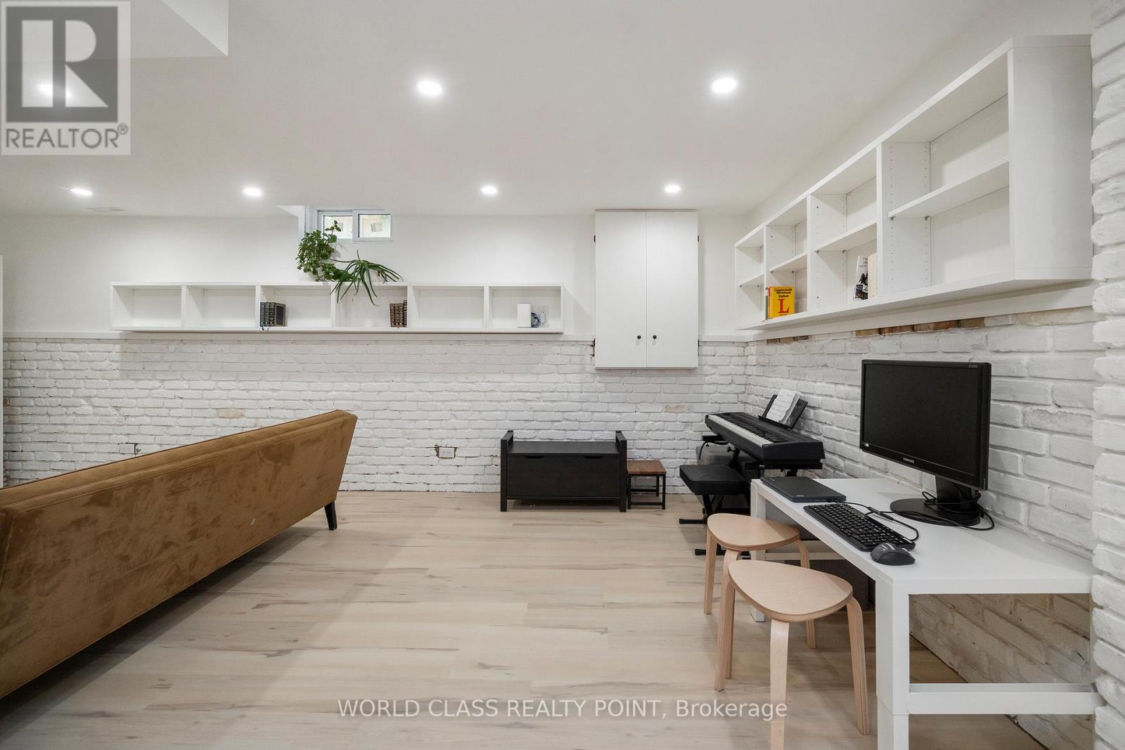 Photo 38 of 6548 Eastridge Road, Mississauga ON