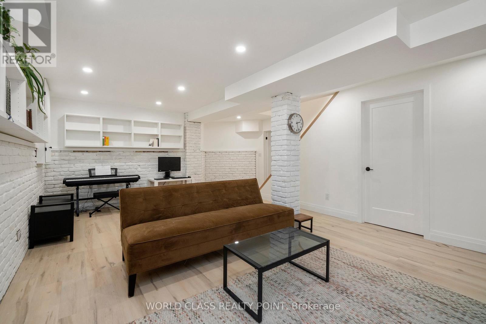 Photo 41 of 6548 Eastridge Road, Mississauga ON