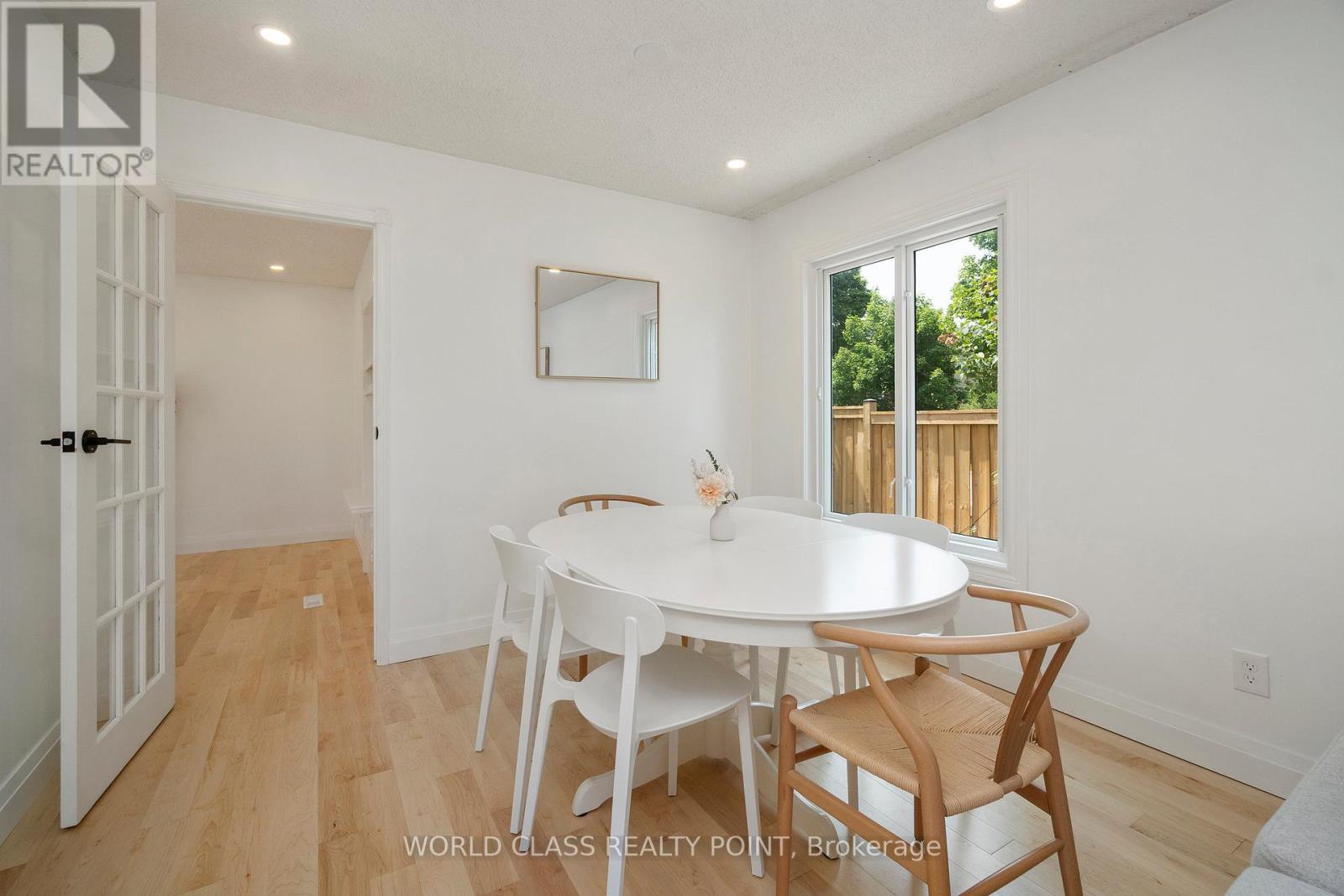 Photo 9 of 6548 Eastridge Road, Mississauga ON