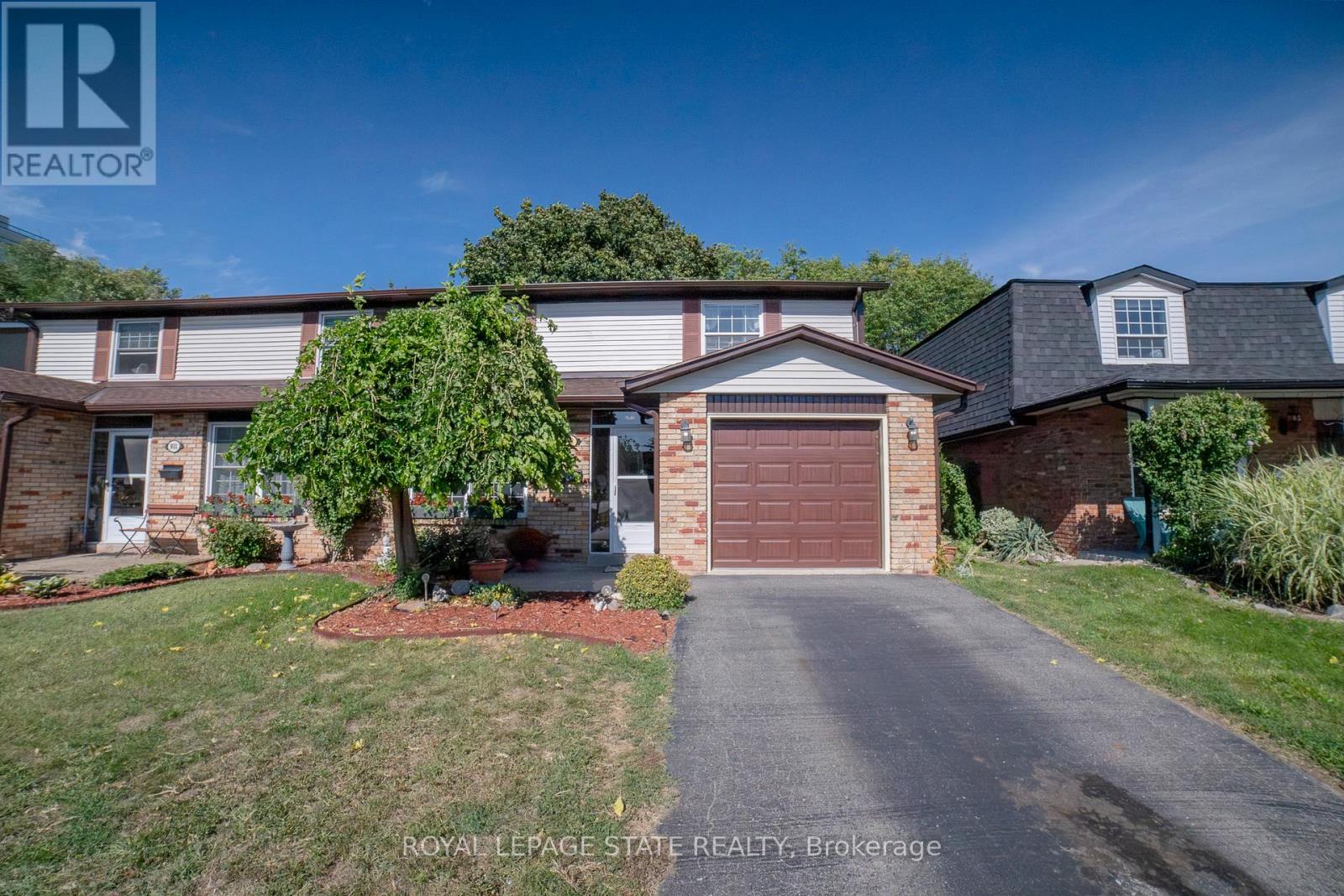 Photo 1 of 929 Daryl Drive, Burlington ON