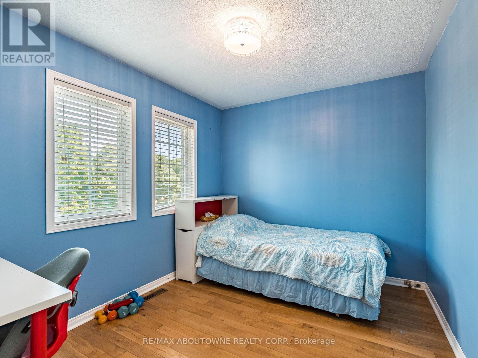 Photo 31 of 6284 Glen Meadows Road, Mississauga ON
