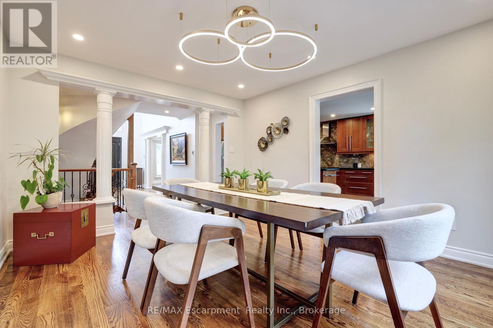 Photo 21 of 1658 Heritage Way, Oakville ON