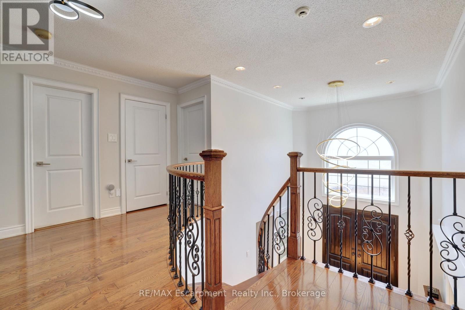 Photo 25 of 1658 Heritage Way, Oakville ON