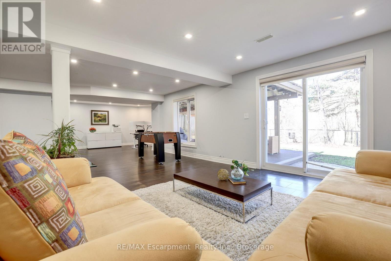 Photo 37 of 1658 Heritage Way, Oakville ON