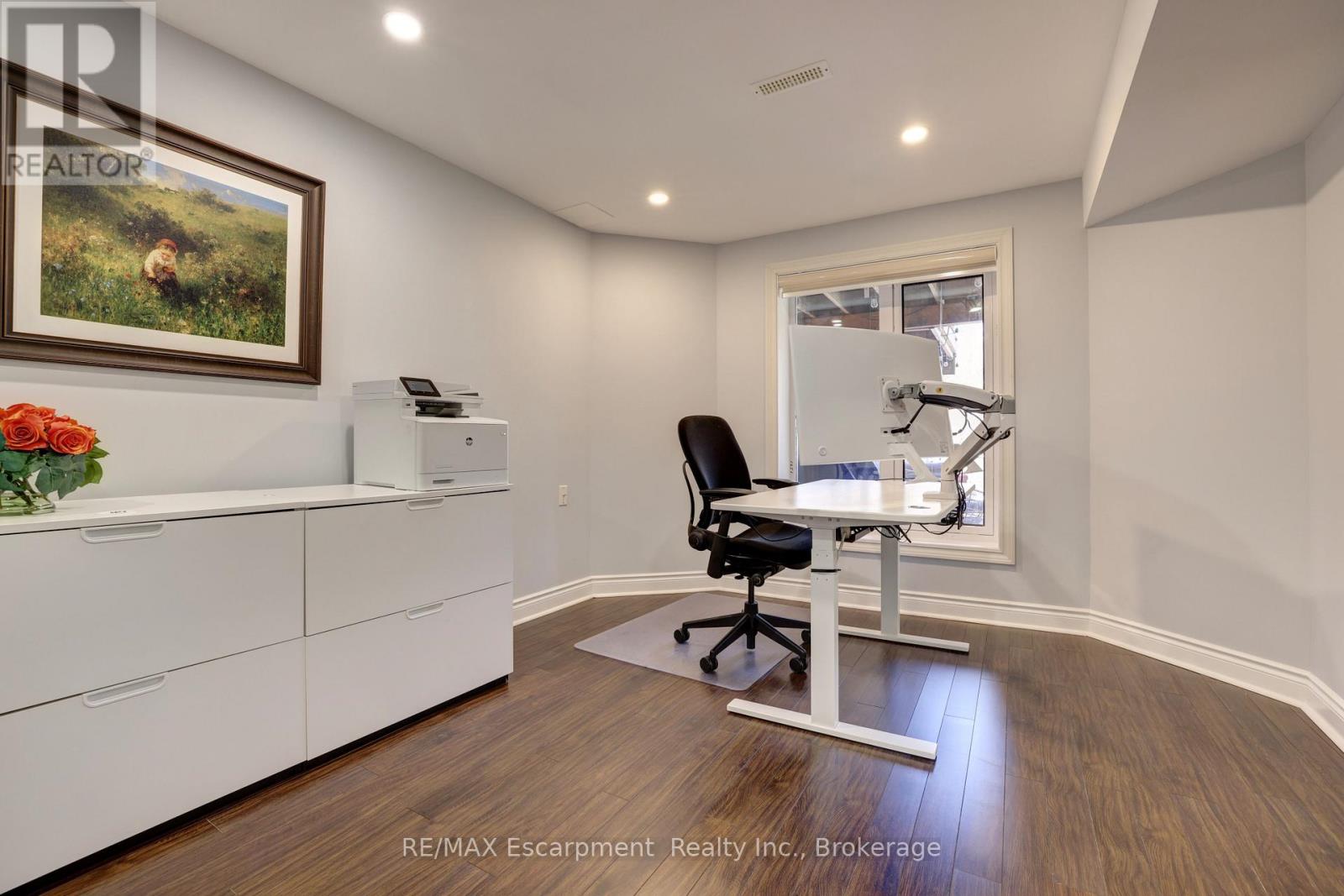 Photo 41 of 1658 Heritage Way, Oakville ON