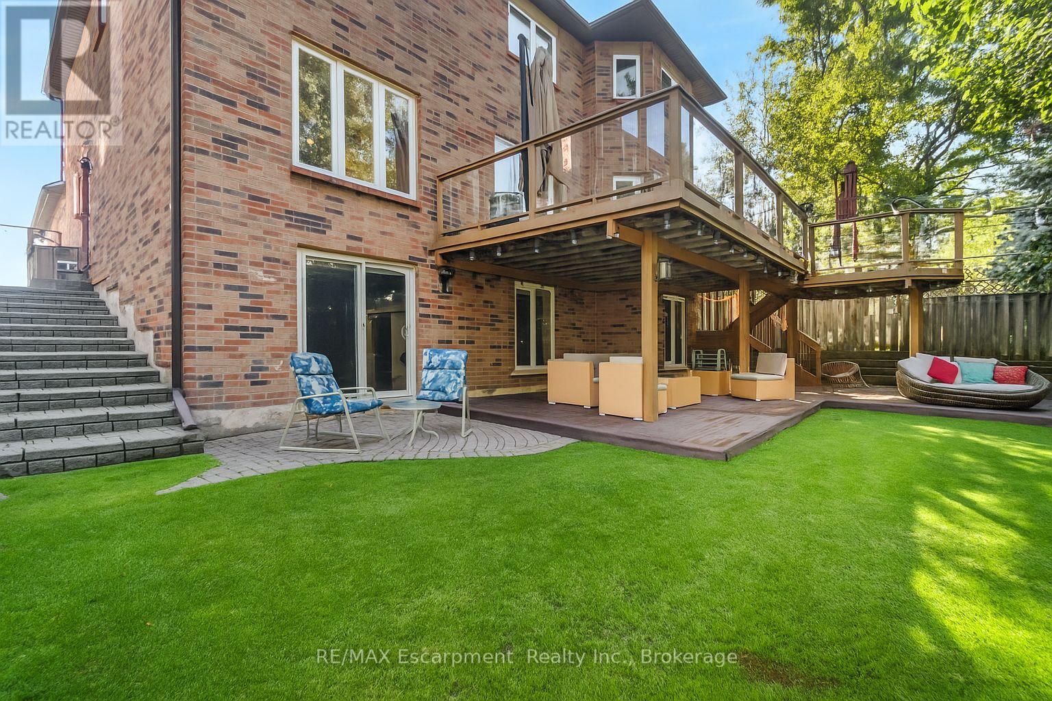 Photo 47 of 1658 Heritage Way, Oakville ON