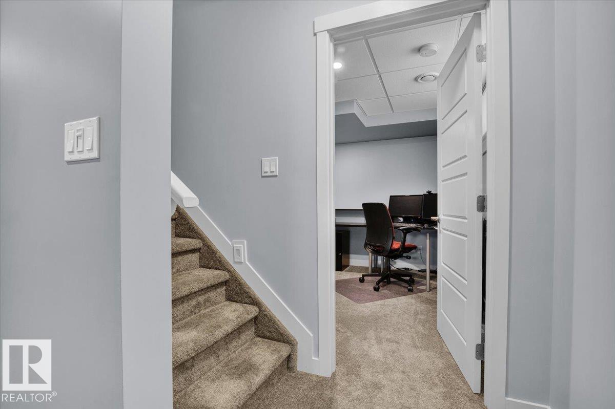 Photo 25 of 5264 1 A Av Sw, Edmonton AB