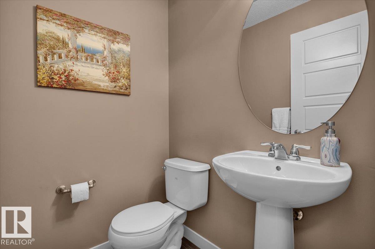 Photo 3 of 5264 1 A Av Sw, Edmonton AB