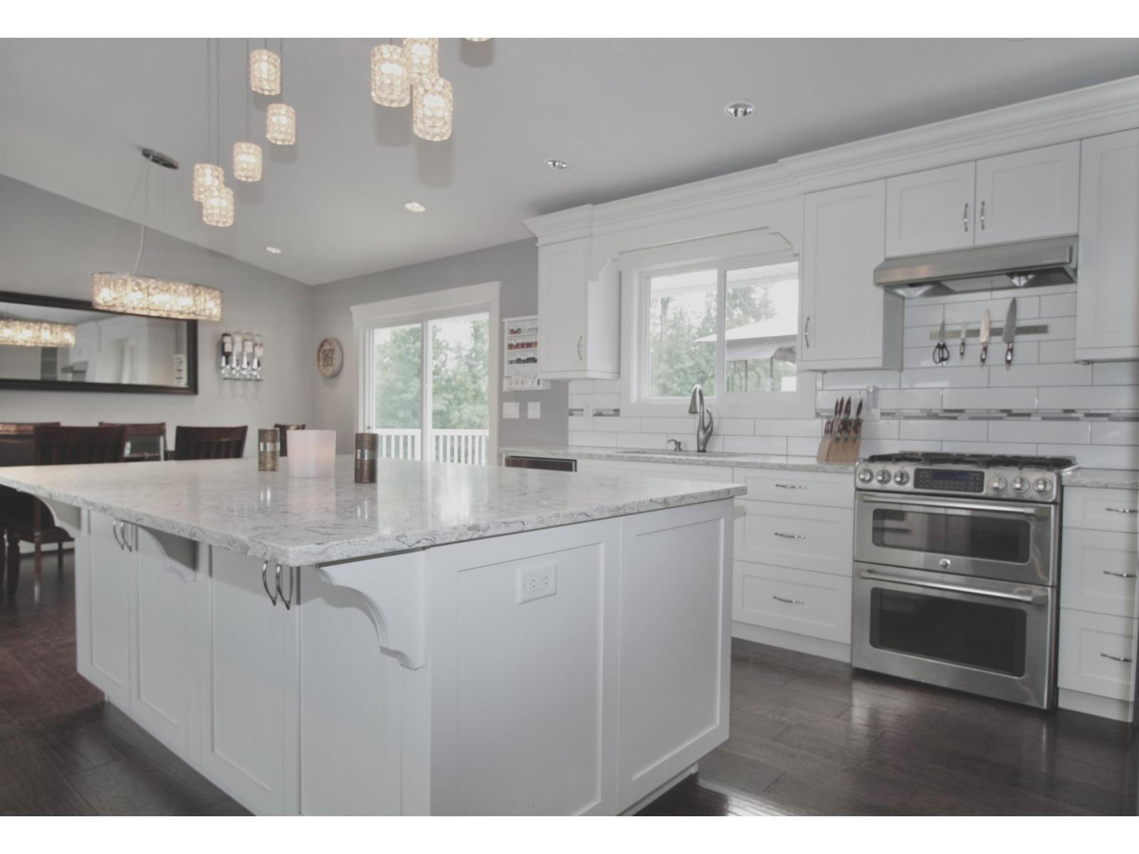 Photo 11 of 29340 Galahad Crescent, Abbotsford BC