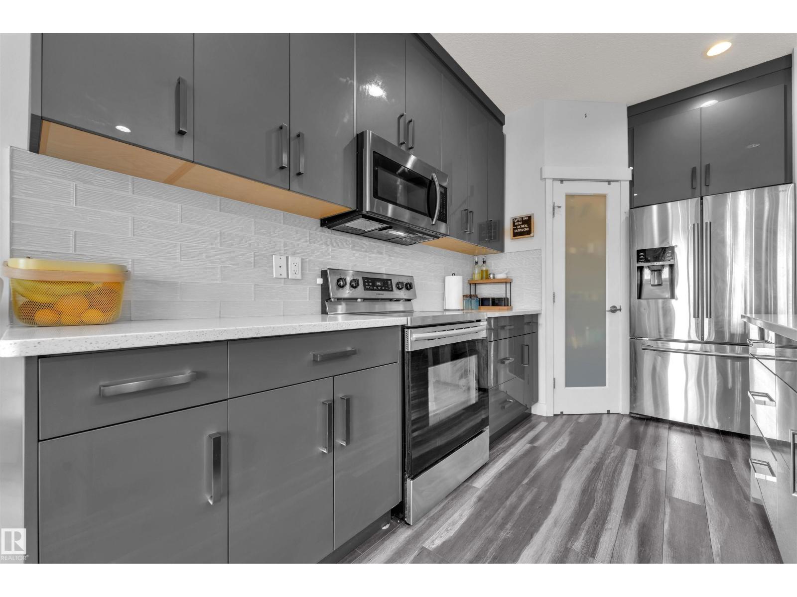 Photo 16 of 17719 13 Av Sw, Edmonton AB