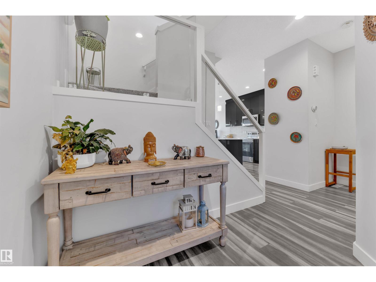 Photo 6 of 17719 13 Av Sw, Edmonton AB