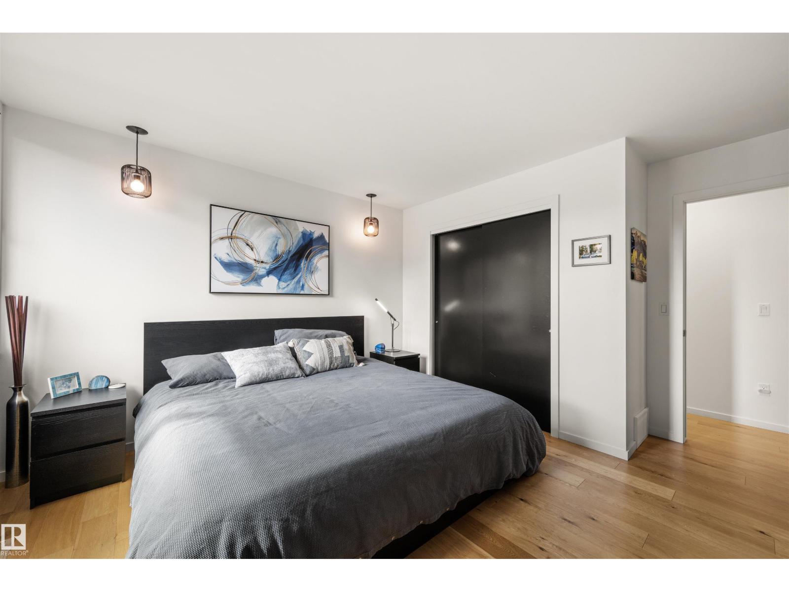 Photo 24 of 9761 90 Av Nw, Edmonton AB