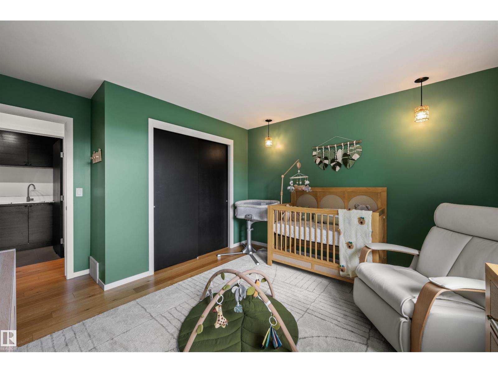 Photo 28 of 9761 90 Av Nw, Edmonton AB