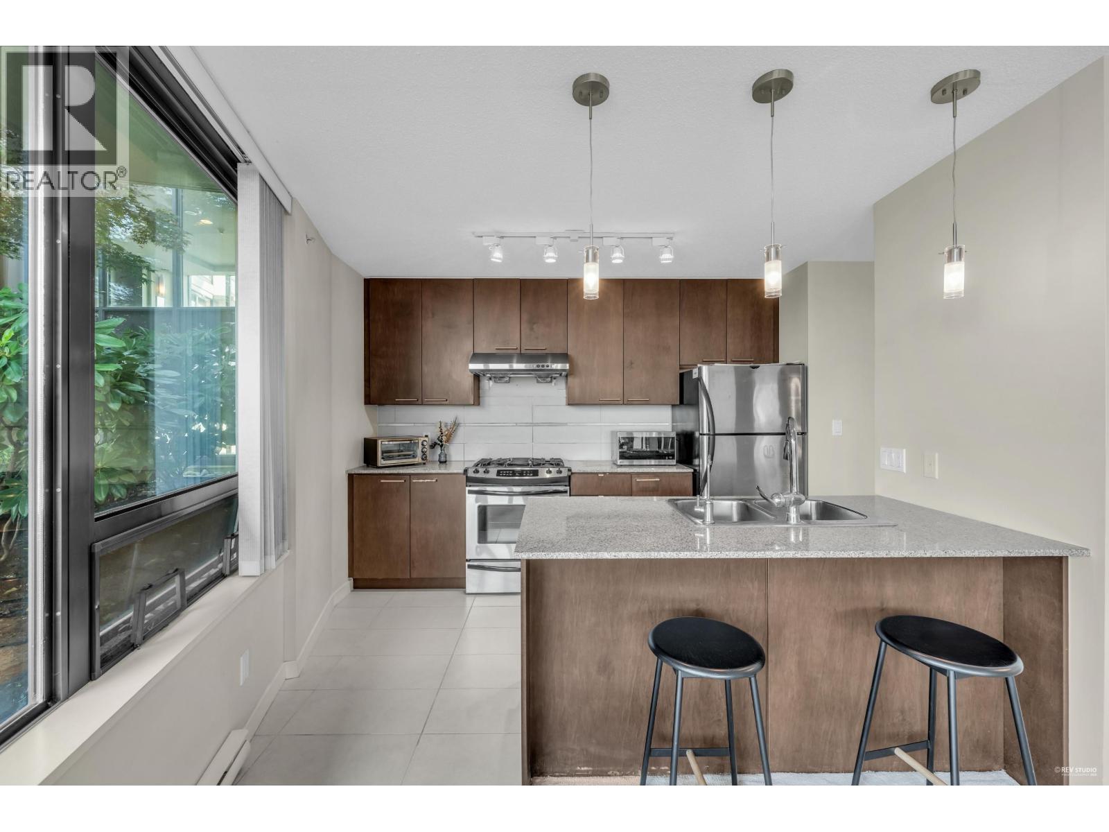 Photo 3 of 615 5811 No 3 Road, Richmond BC