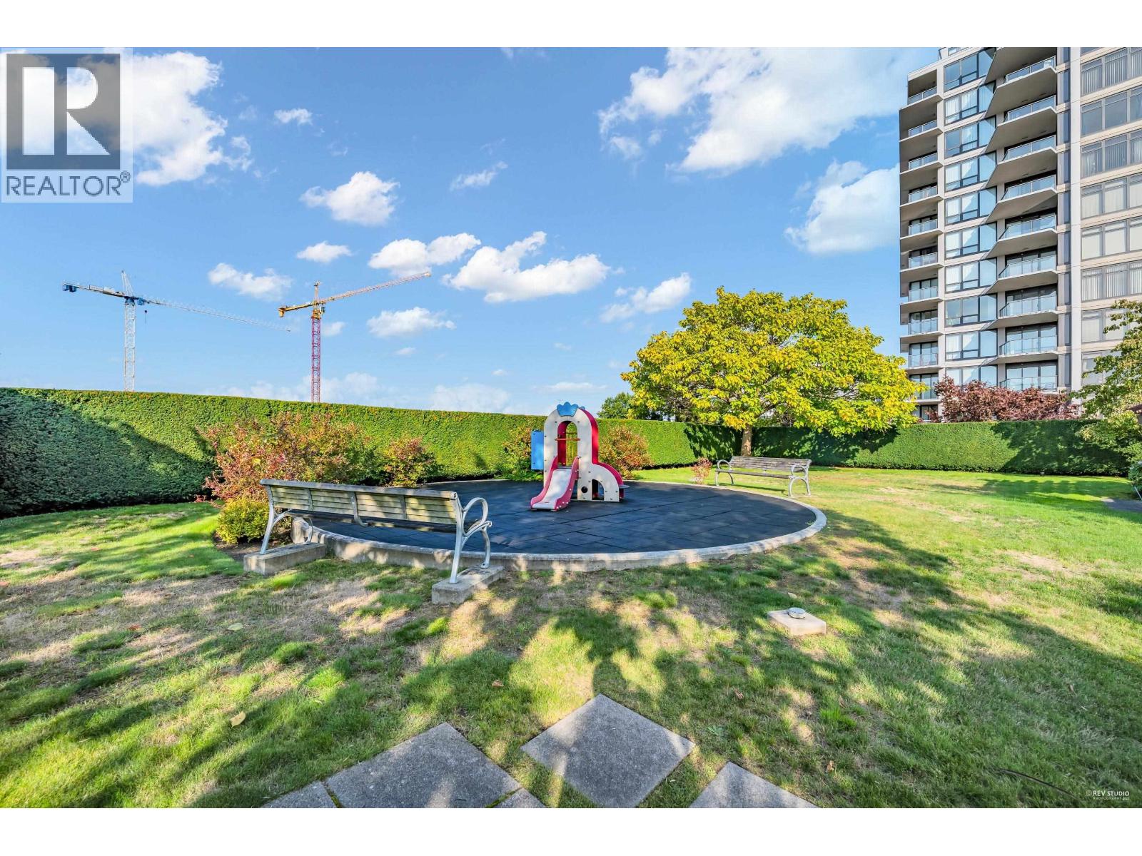 Photo 35 of 615 5811 No 3 Road, Richmond BC