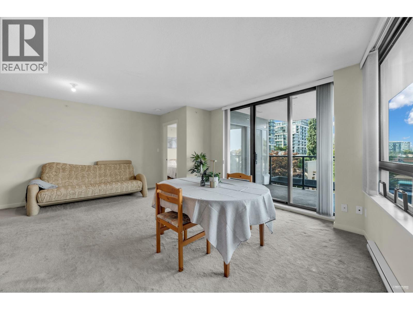 Photo 8 of 615 5811 No 3 Road, Richmond BC