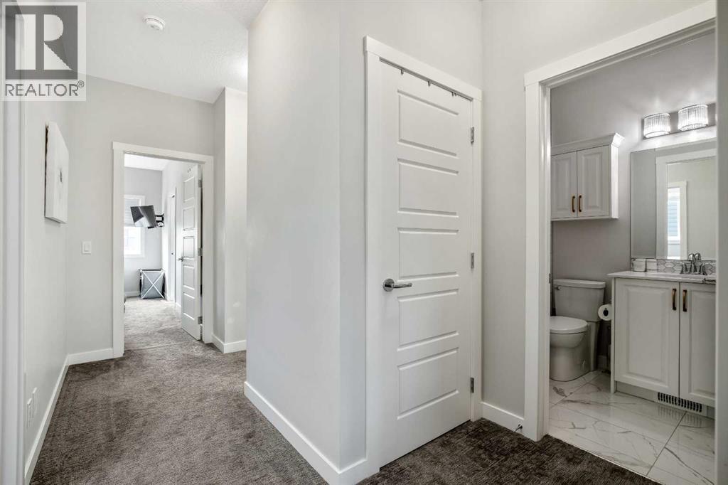 Photo 28 of 91 Hillcrest Close Sw, Airdrie AB