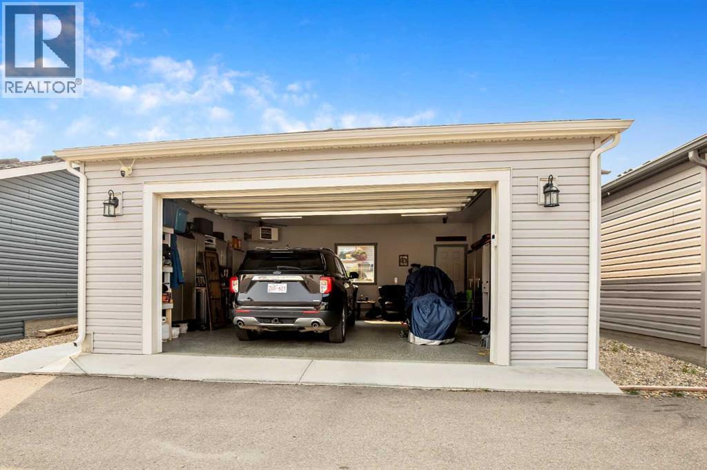 Photo 43 of 91 Hillcrest Close Sw, Airdrie AB