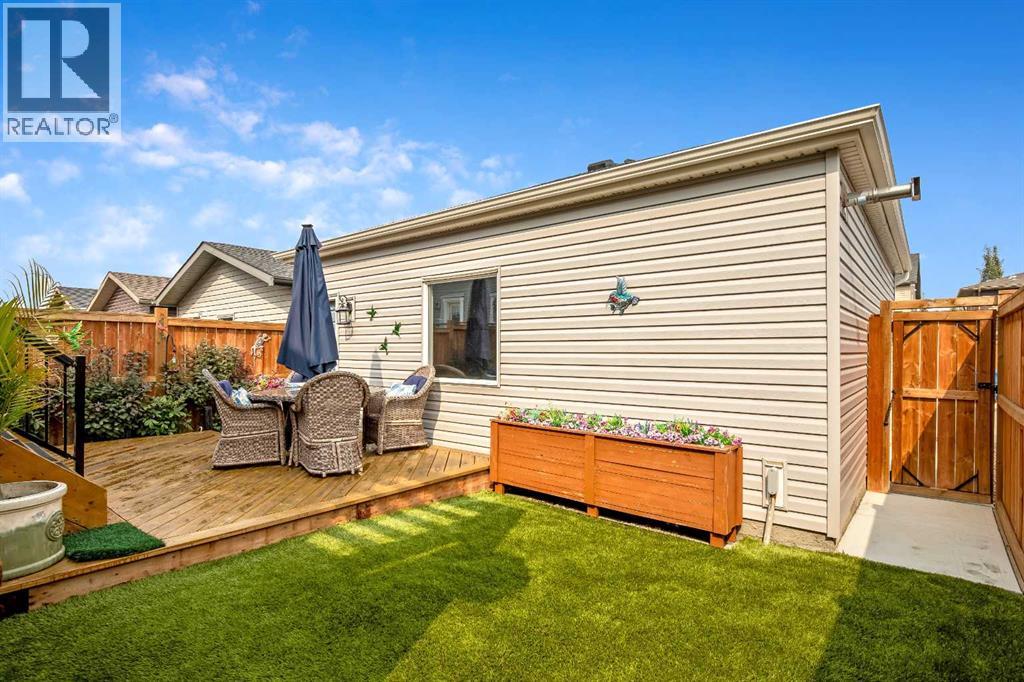 Photo 25 of 91 Hillcrest Close Sw, Airdrie AB