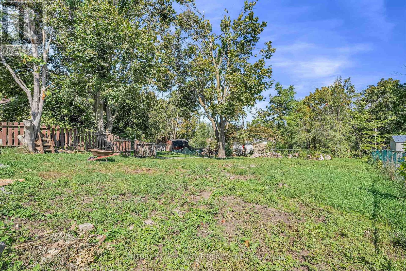 Photo 18 of 612 Simcoe Street, Brock ON