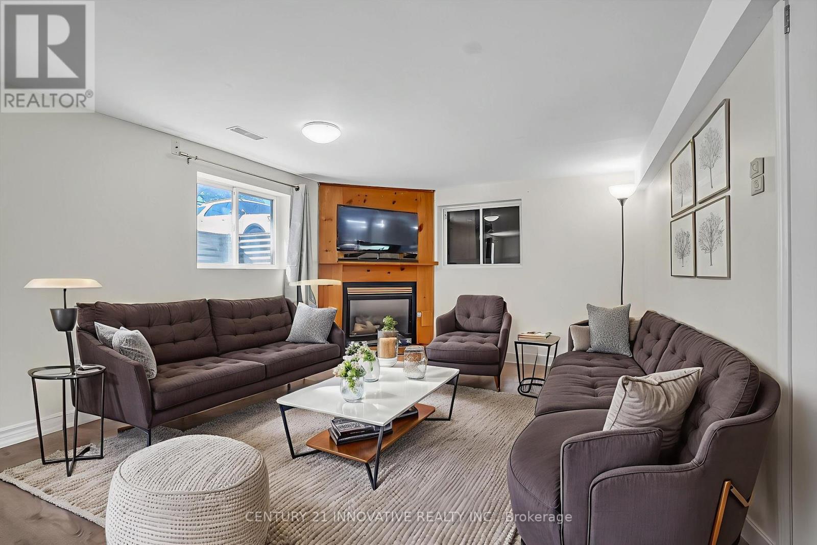 Photo 10 of 612 Simcoe Street, Brock ON