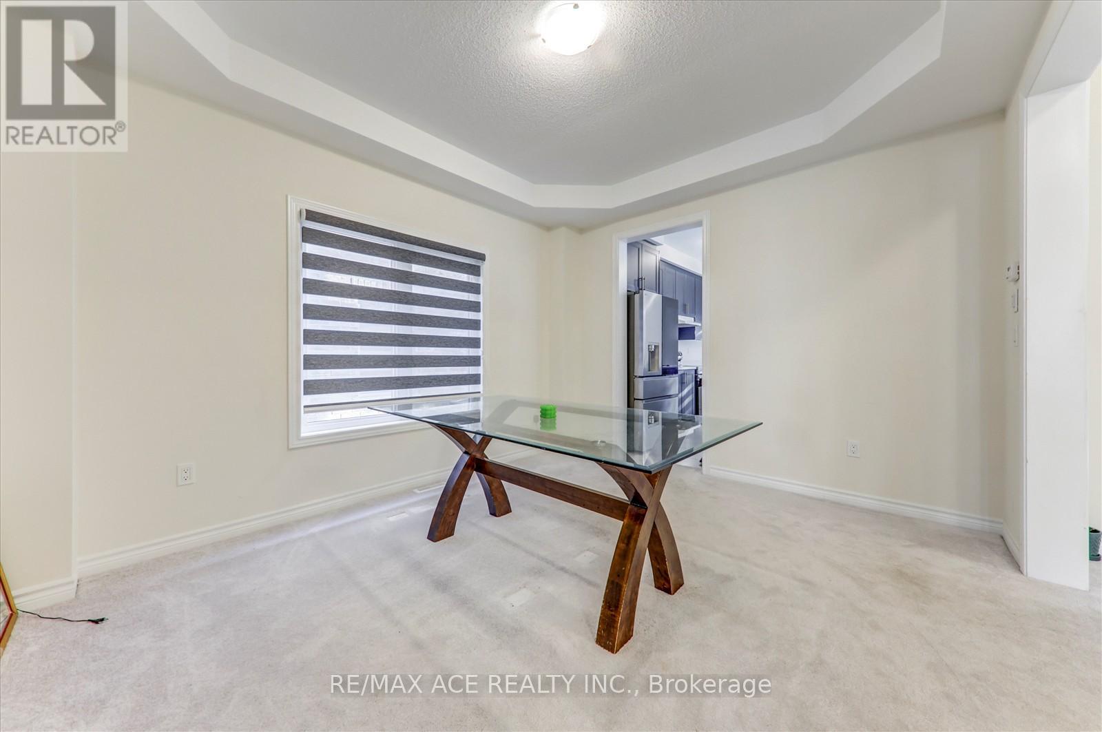 Photo 12 of 118 North Garden Boulevard, Scugog ON