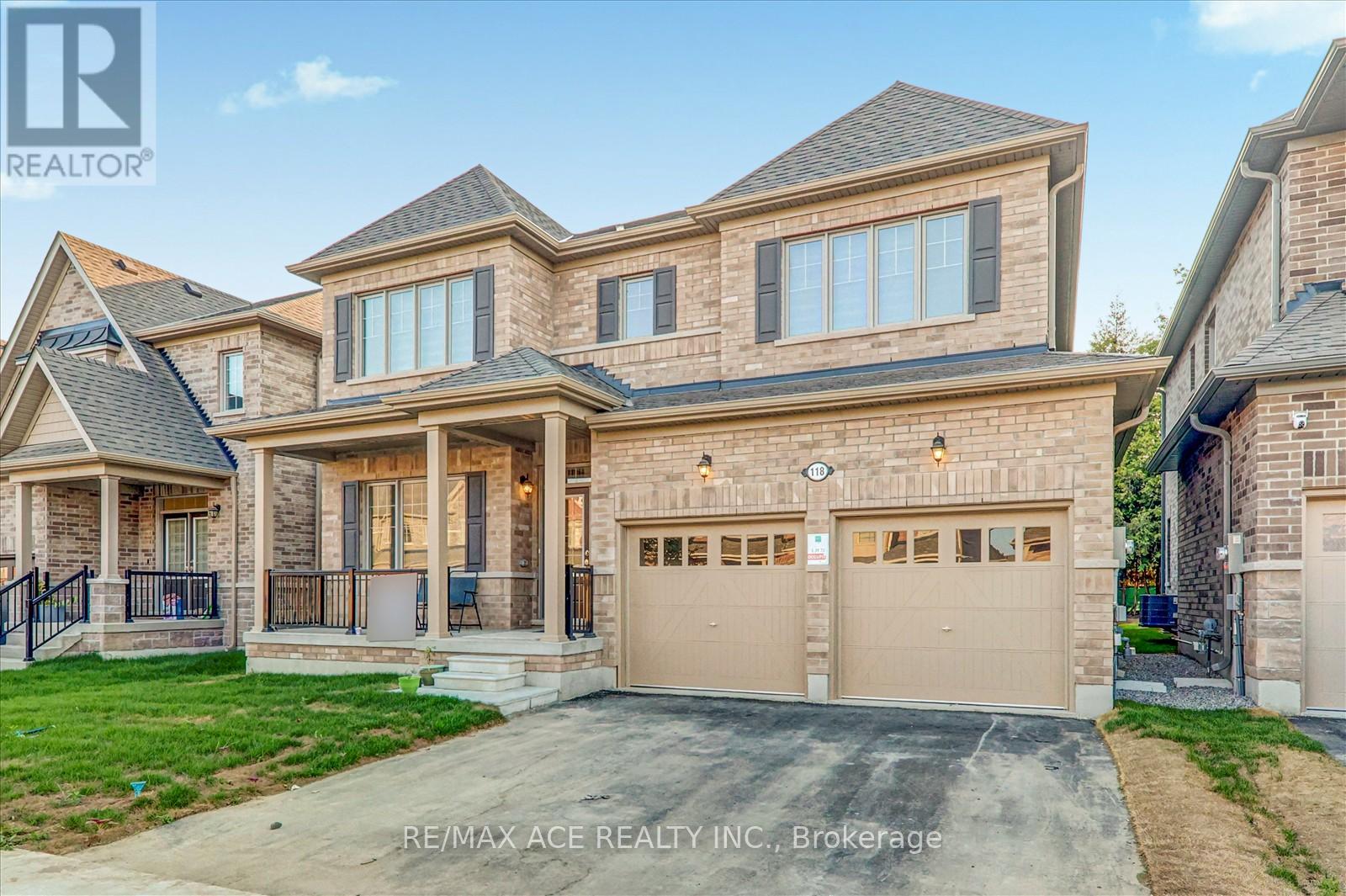 Photo 2 of 118 North Garden Boulevard, Scugog ON