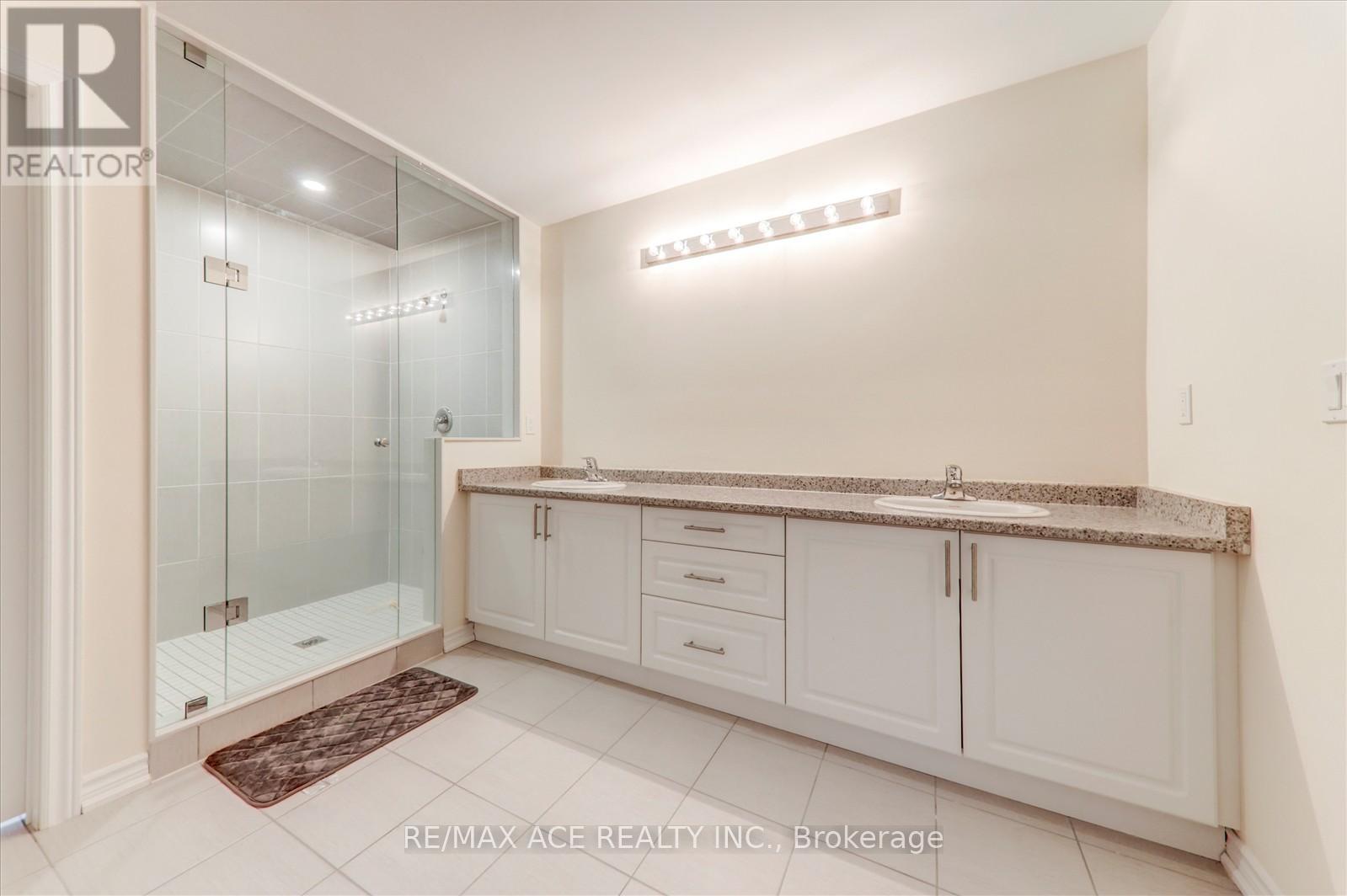Photo 26 of 118 North Garden Boulevard, Scugog ON