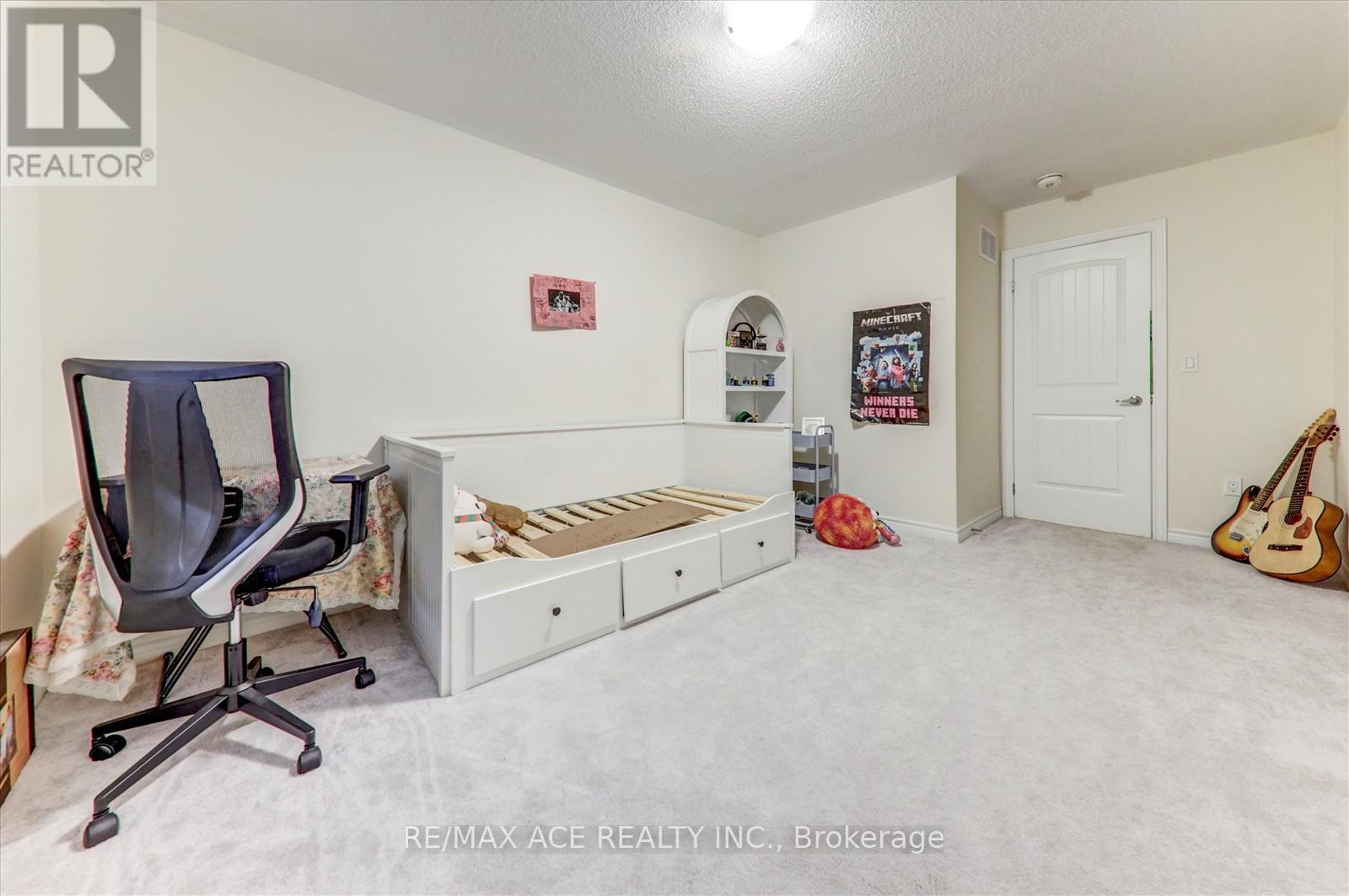 Photo 29 of 118 North Garden Boulevard, Scugog ON