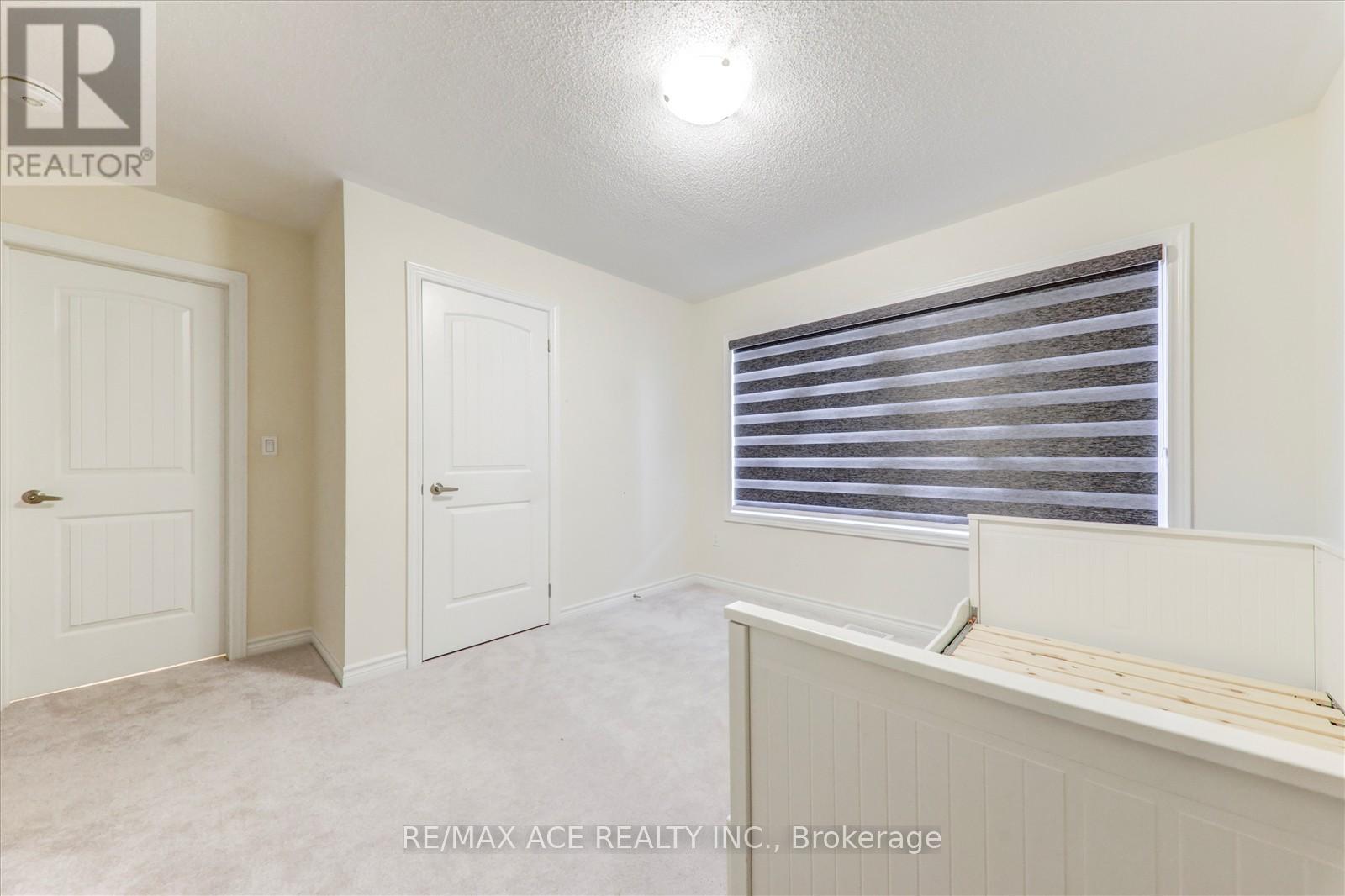 Photo 36 of 118 North Garden Boulevard, Scugog ON