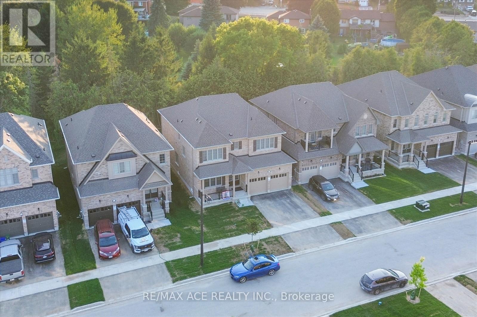 Photo 6 of 118 North Garden Boulevard, Scugog ON