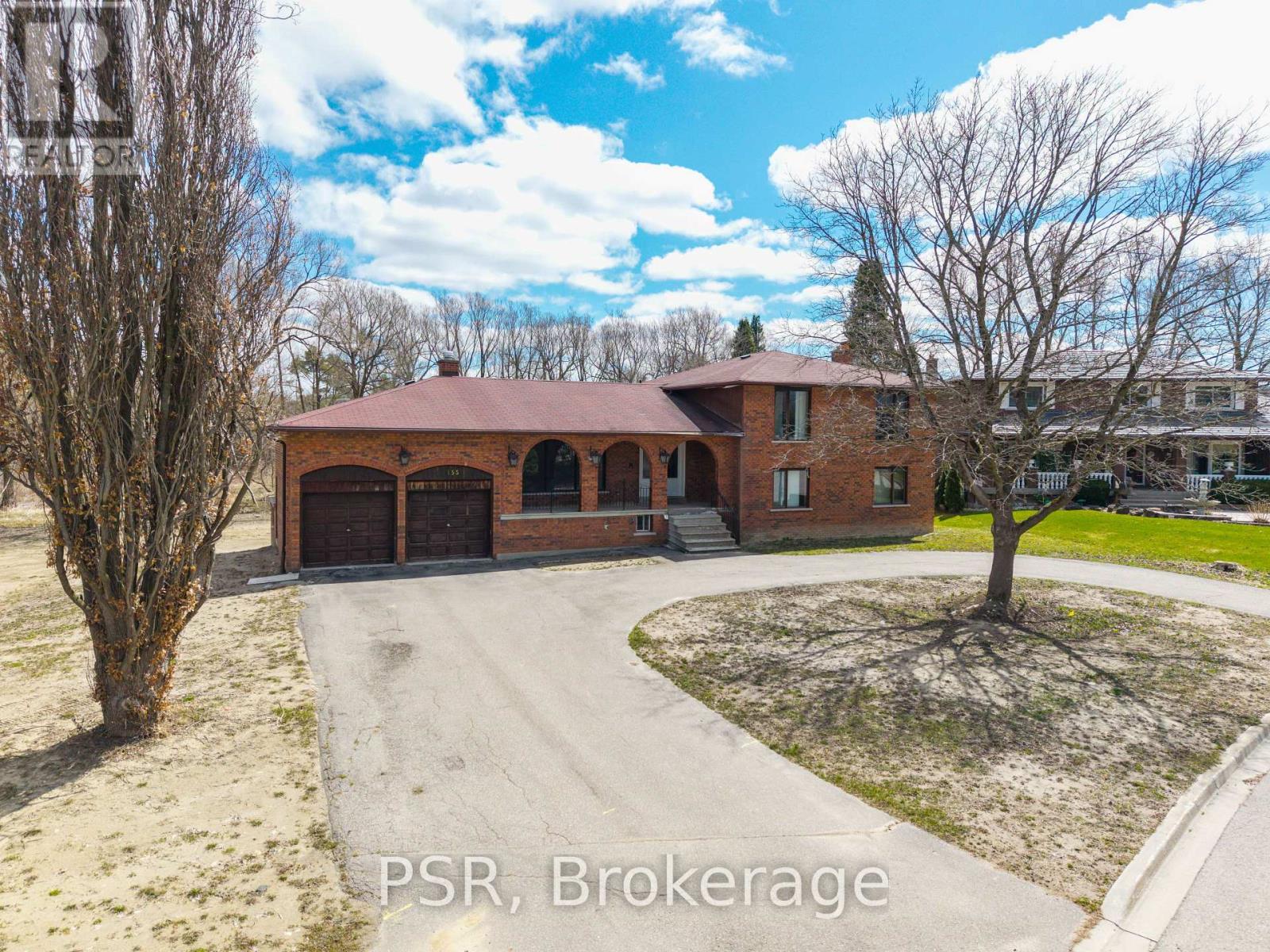 Photo 2 of 155 Dennison Street, King ON