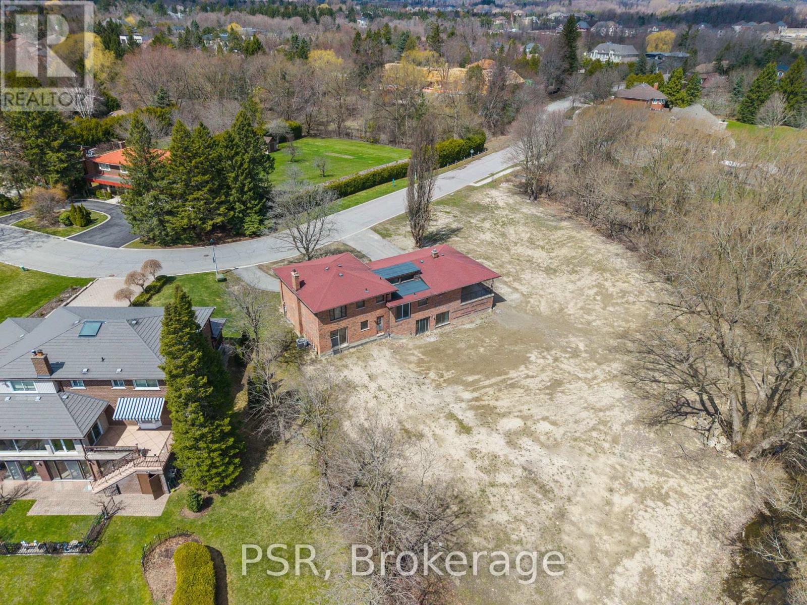 Photo 6 of 155 Dennison Street, King ON
