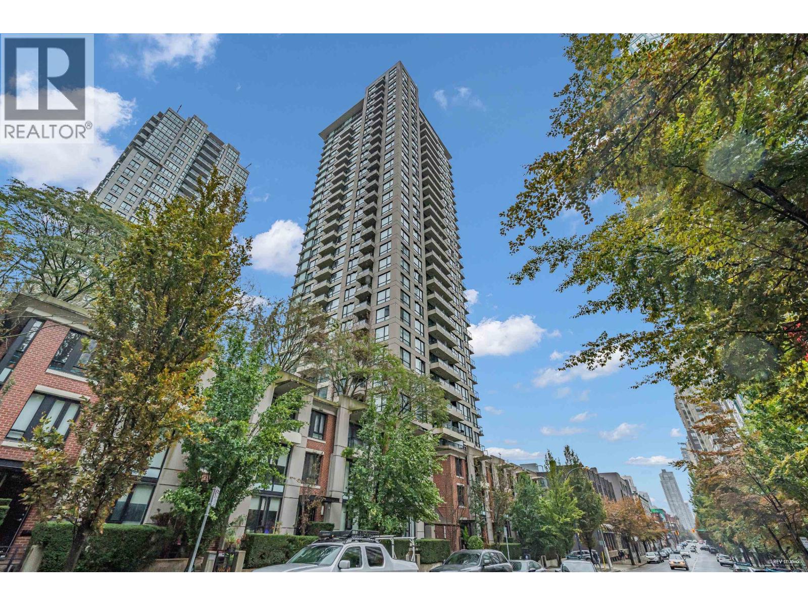 Photo 1 of 1001 928 Homer Street, Vancouver BC