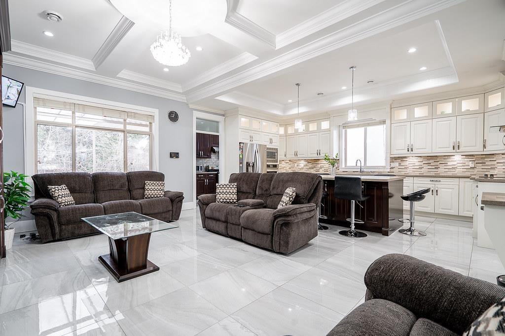 Photo 8 of 14921 90 Avenue, Surrey BC